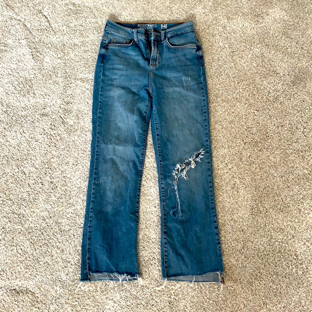 Cute skinny jeans with writing on them!